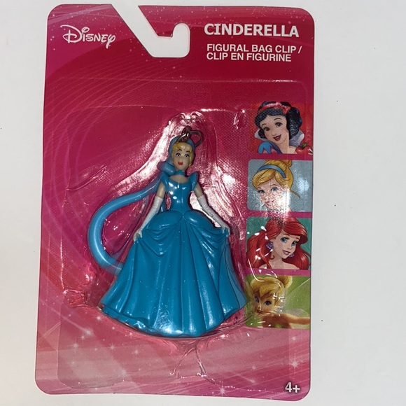 4 pack of Disney Princess figurines NWT - Picture 2 of 6